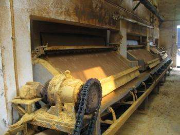 �ۺ��Ȼ����۸�ͬ��ʲô������ɵģ�